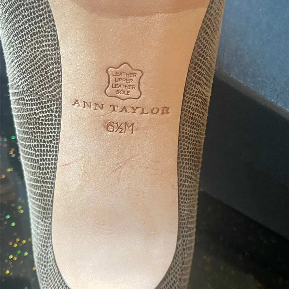 Ann Taylor Textured Tan Heels